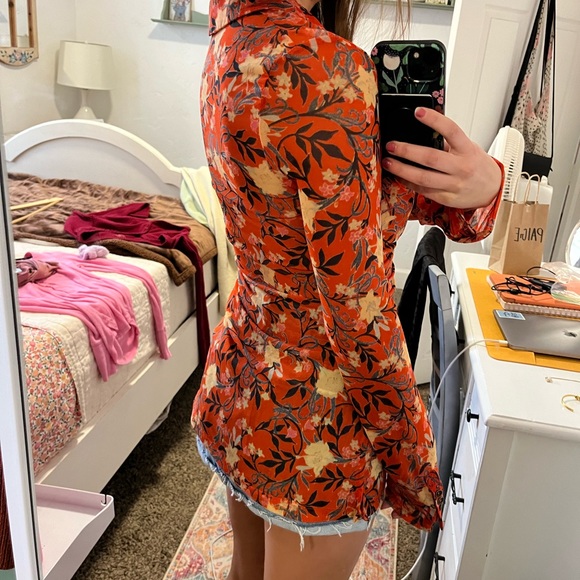 Free People beautiful long sleeve - Picture 4 of 4